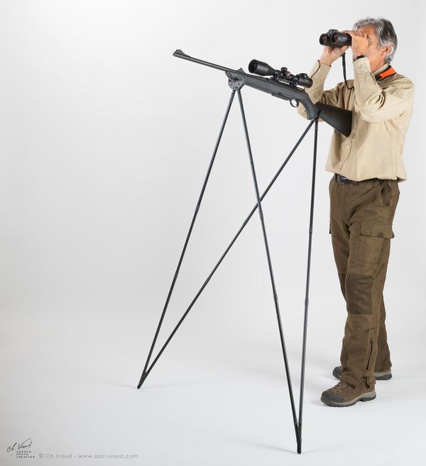 observe hunt with shooting stick